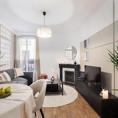 Valmy - 2 Chambres A Bastille Appartamento